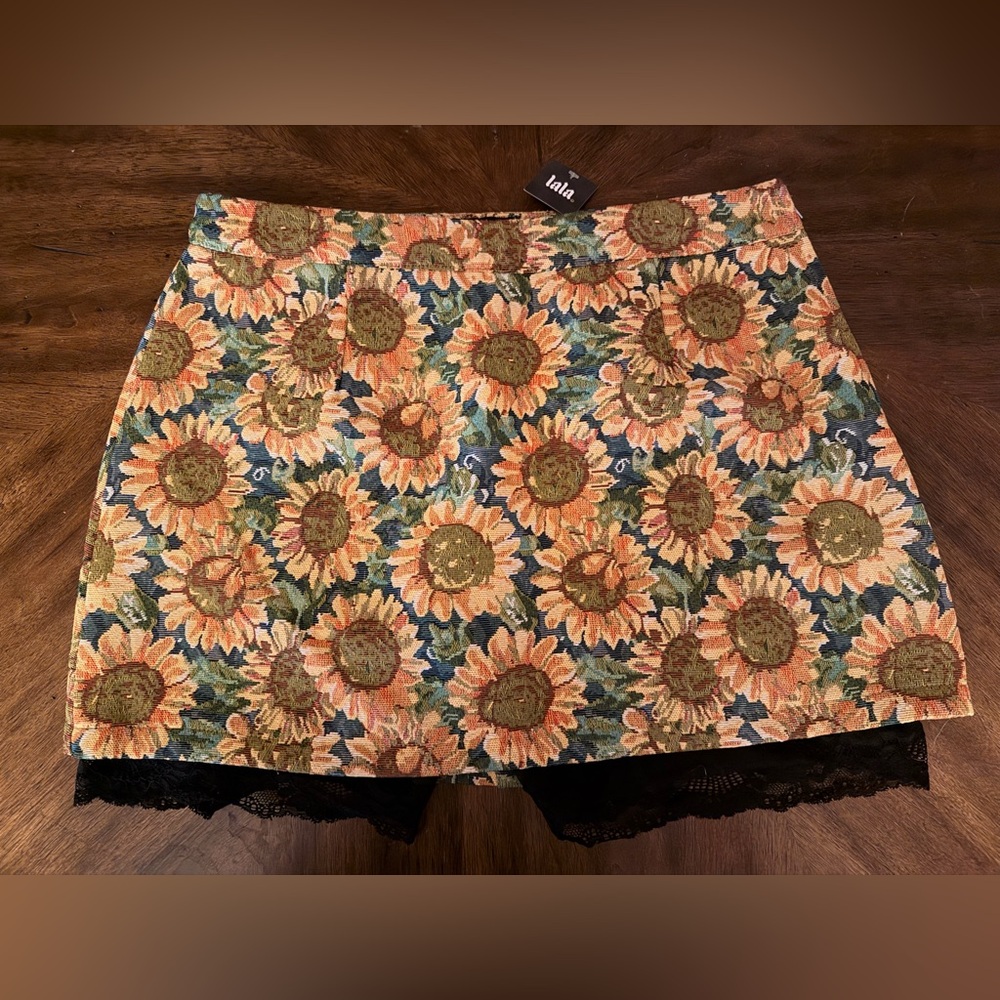 Dressed in LALA Sunflower Print Skort